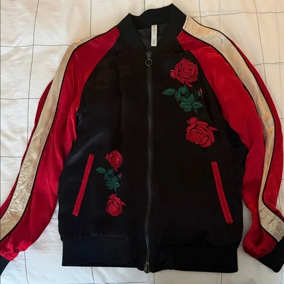 Limited Edition 2017/18 Zara - Black and Red Bomber Jacket with Rose Embroidery - Picture 1 of 5
